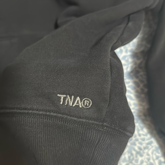 Aritzia TNA mega snorkel neck hoodie in black see photos size small / 2 - Picture 3 of 4